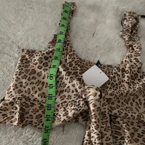 SALE LAST Cheetah Crop Top Tie Front - Small - Picture 6 of 6
